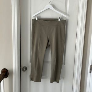 WHBM khaki crop pull on pants